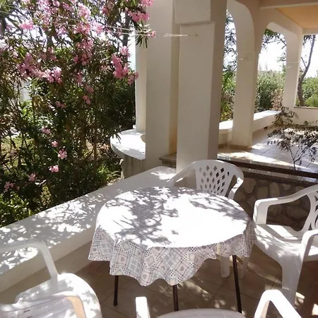 Ivan Apartamento Pag Town